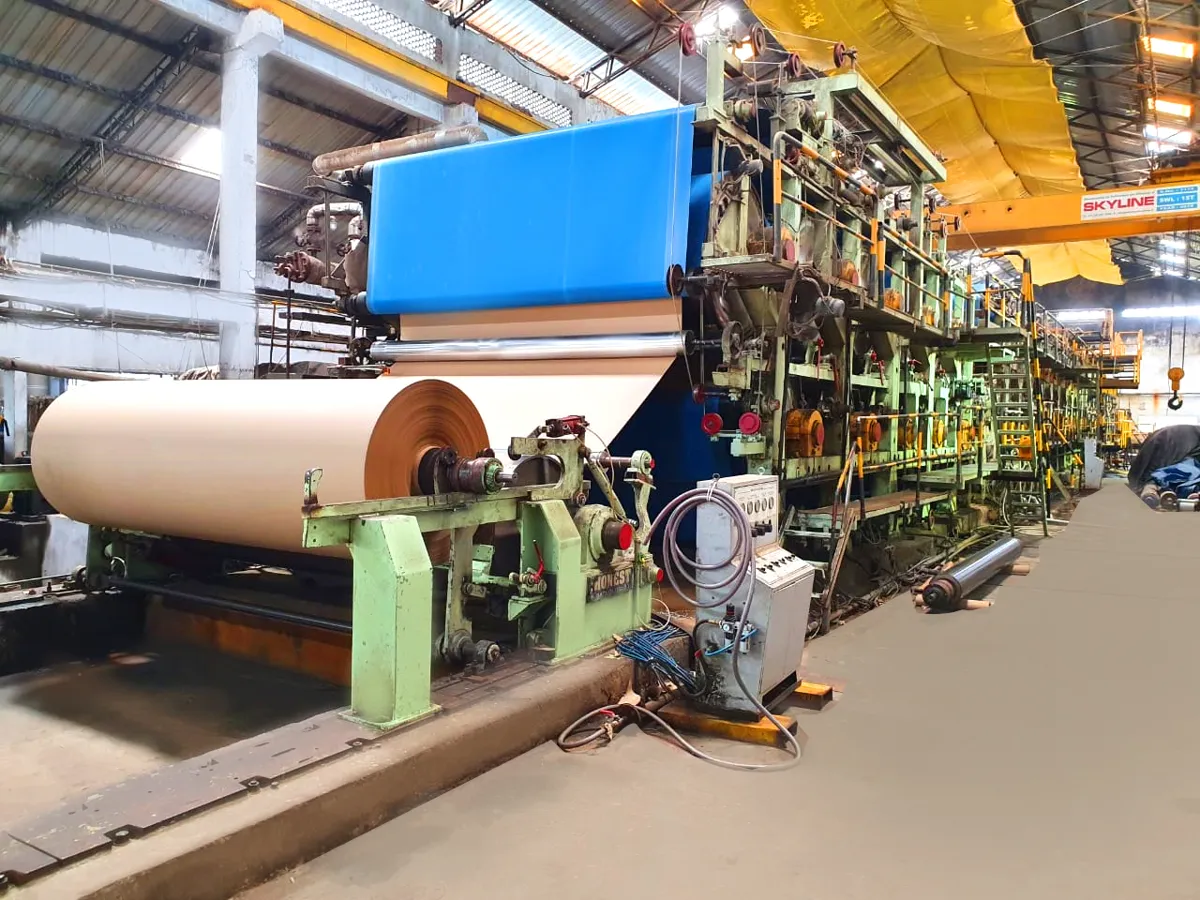 Paper-making machinery and a kraft paper reel